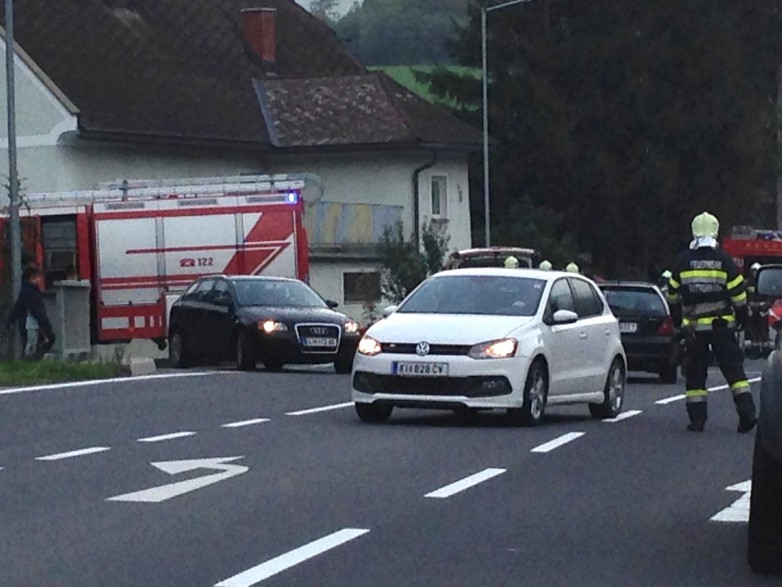 Autounfall Kreuzung Oppenberg